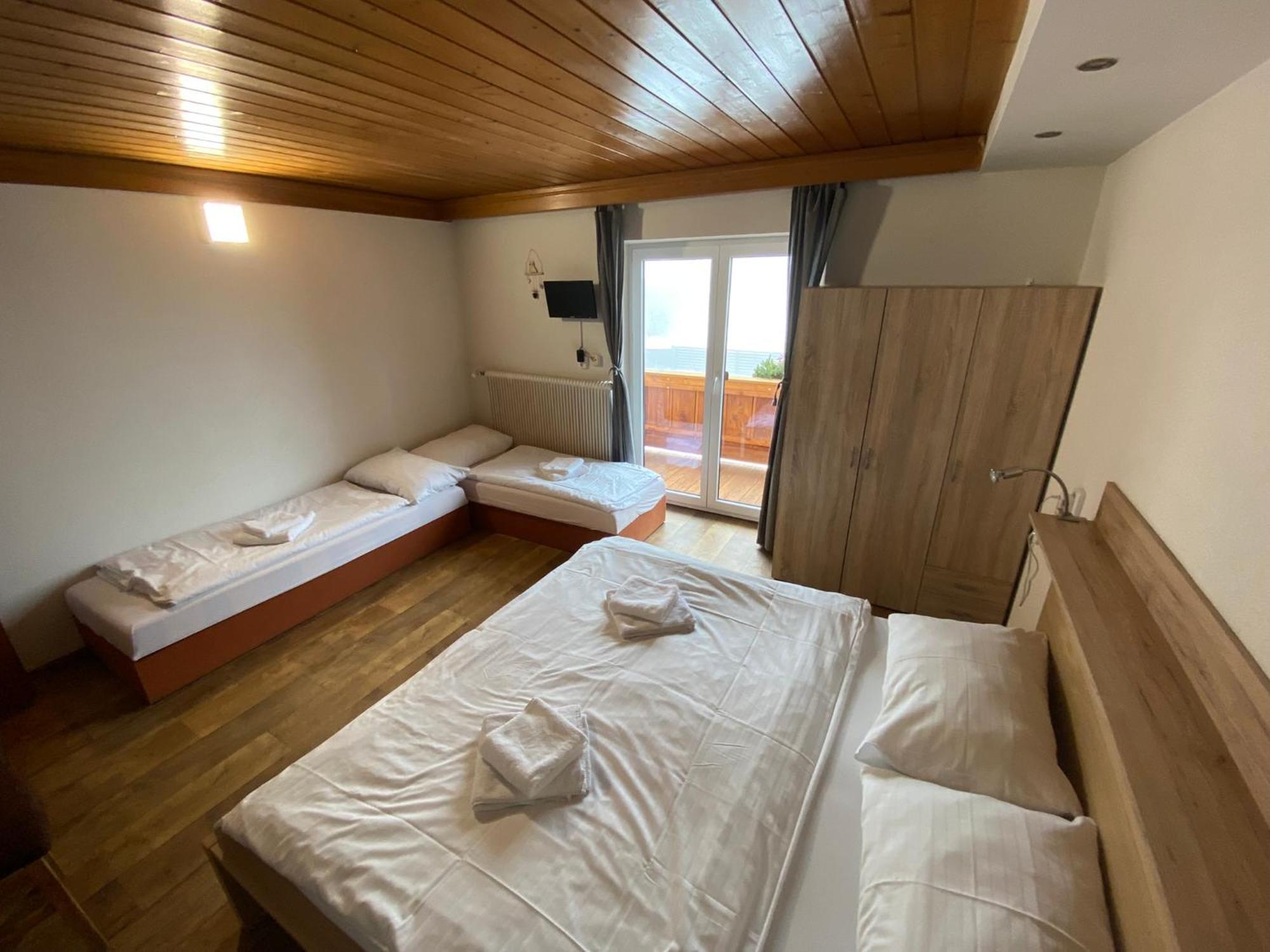 Pension Tyrol Maria Alm am Steinernen Meer Exterior photo